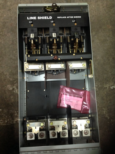 UNIDAD ENCHUFABLE ( PLUG-IN ) TIPO FUSIBLE ADS36600HB 600 AMP. 600 V. 3 P. SPECTRA