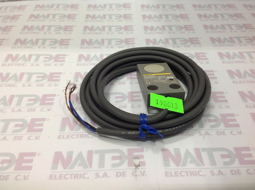 SWITCH DE PROXIMIDAD OMRON TL-W5E2, 12-24 VDC  2 m