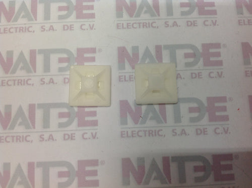 PEGOTES DE PLASTICO DE 3/4