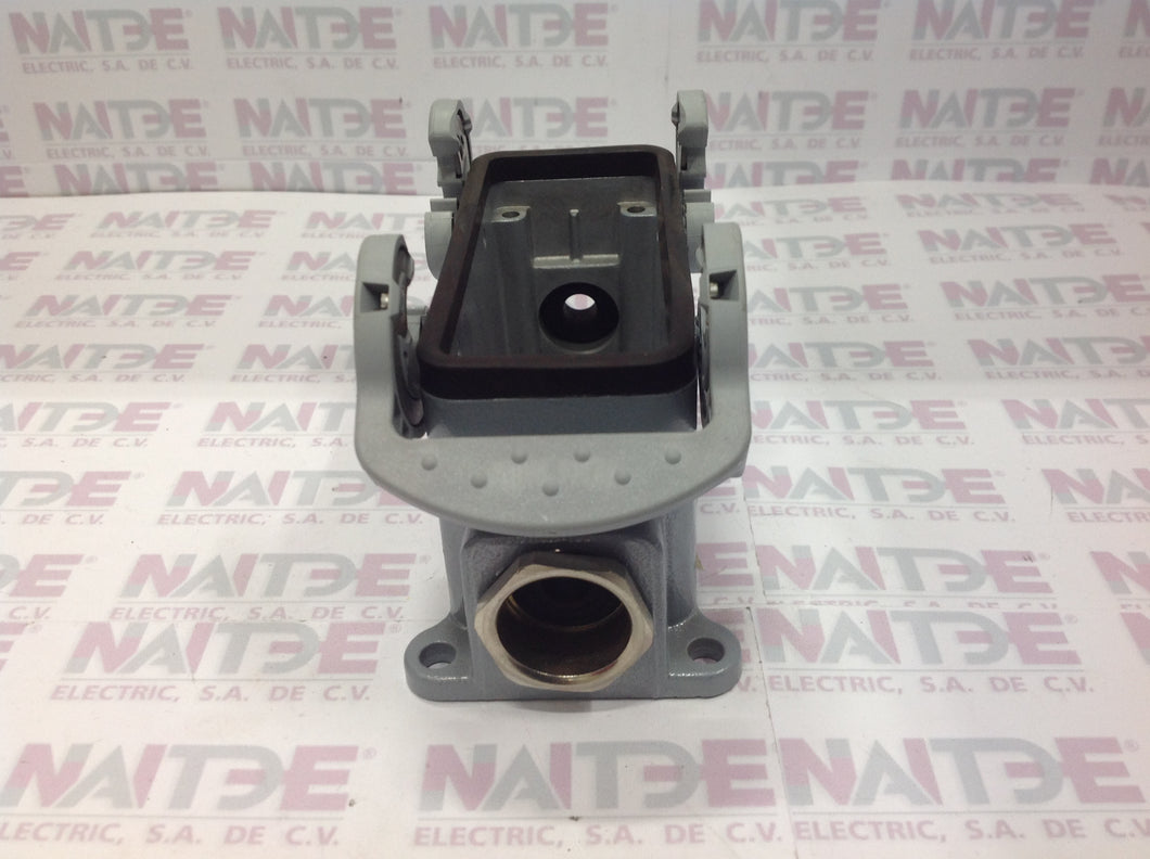 BASE INFERIOR CON 2 SALIDAS WIELAND 70.330.1635.0, 16 P. 500 V.
