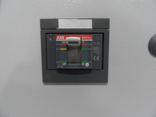 GABINETE SR + INTERRUPTOR Y SR C/PLATINA ABB SRN4315050895K, 400X300X150, TMAX T1C 32A 3P, C/TERMINA ( NUEVO MODELO SRN4315067392K )