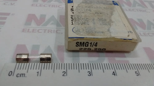 FUSIBLE DE CRISTAL LITTELFUSE 225-2AG DE 1/4 AMP 250 V(S/M)