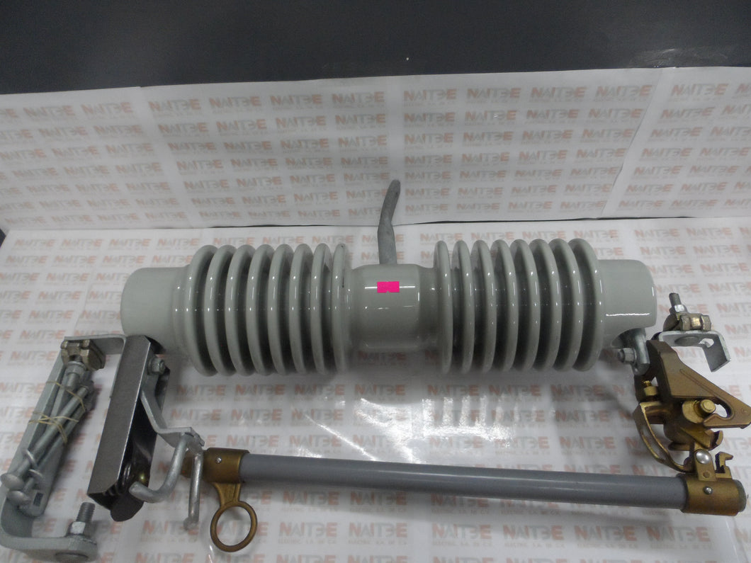 CORTACIRCUITOS IUSA APD-3805100-200 ( 310959 ) / MULTICO  MU-C31  DE 38KV