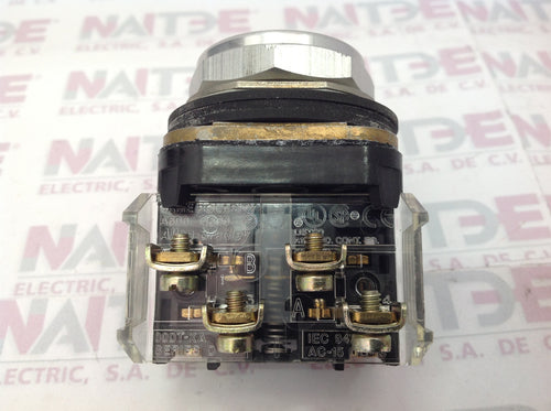 BOTON PULSADOR ALLEN  BRADLEY  800T-A3A   1NO - 1NC  NARANJA