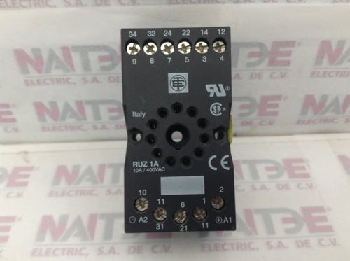 BASE SCHRACK RUZ 1A  P/  PIN 11TIPO RELOJ  10 AMP 400 VAC