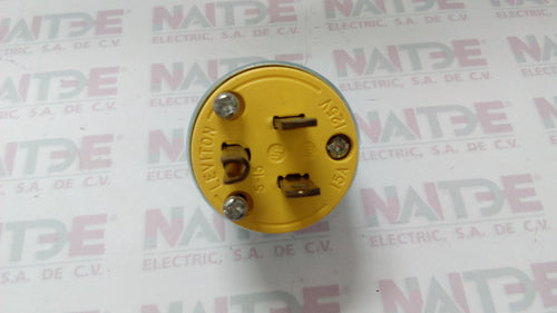 CLAVIJA LEVITON  6X785 TRIFASICA BLINDADA (S/M) COLOR AMARILLA