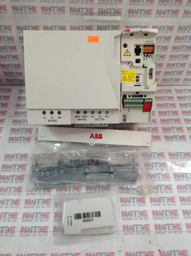 VARIADOR DE VELOCIDAD ABB ACS350-03E-31A0-2 10 HP 240V 3AUA0000021095  (S/M) ( ACS355-03E-31A0-2 )