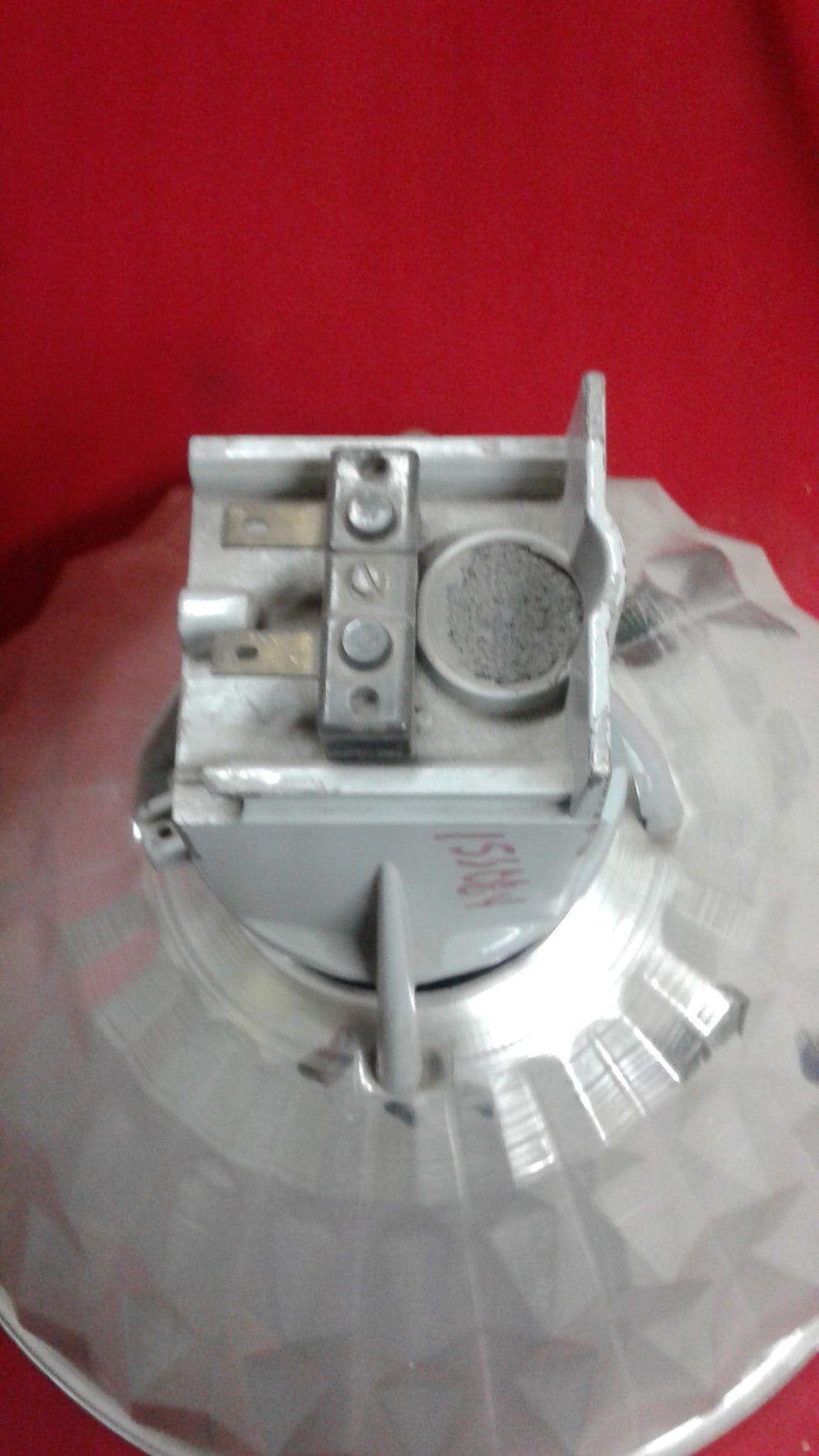 CAMPANA DE ALUMINIO GG DE 22  PULG CON SOQUET MOGUL