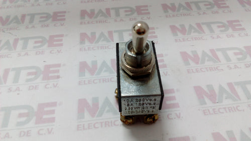 INTERRUPTOR ARROW HART 2P 2T 6 TORN SI-NO-SI 15A 12/24V 125V 10A 250V CAT82608